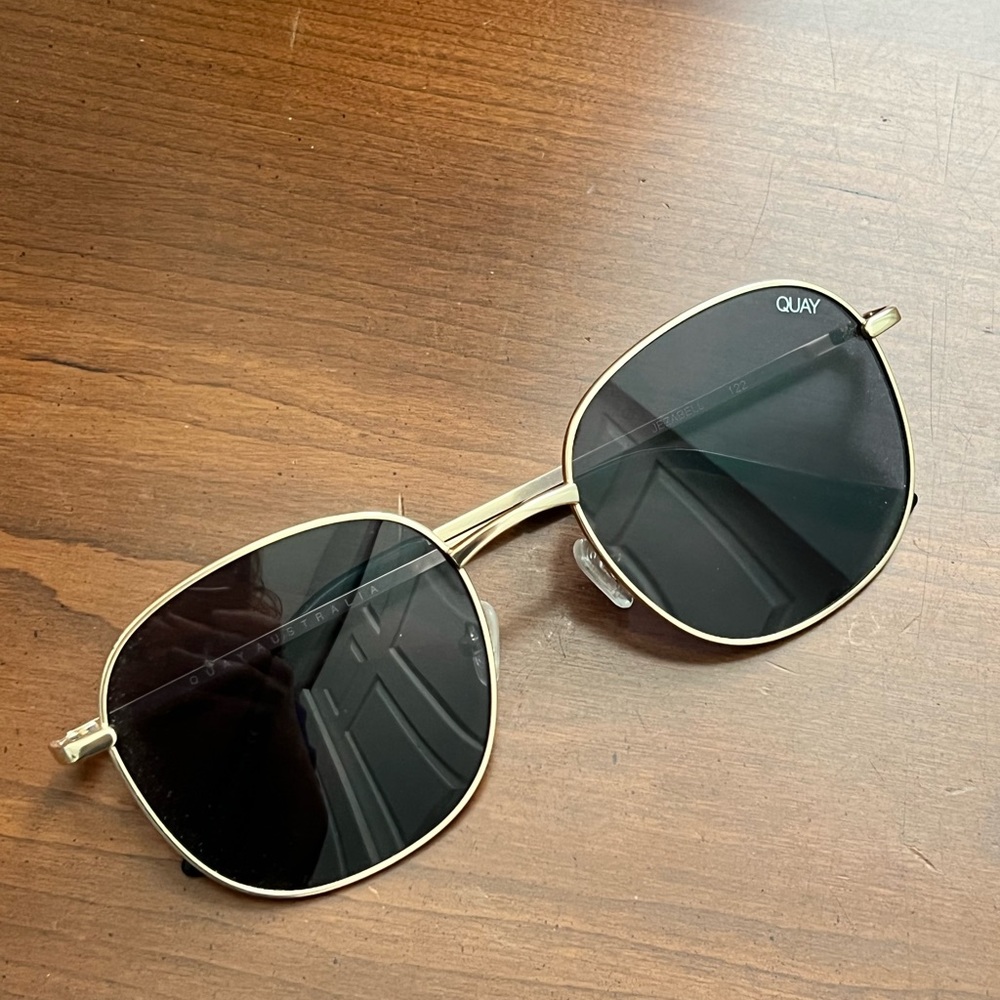 Quay Australia Gold Round Sunglasses